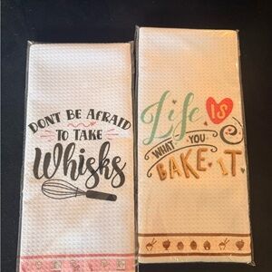 Decorative Kitchen Towels Set - Whisks and Bake Design